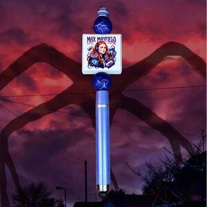 Stranger Things Max Mayfield Upside Down Stylist & Pen